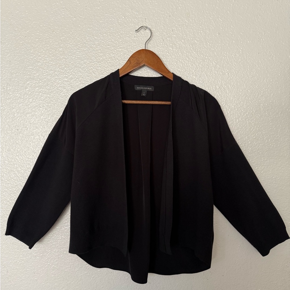 Banana Republic Classic Black Cardigan Women’s sweater Size S open Front y